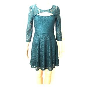 Almost Famous Green Lace Dress